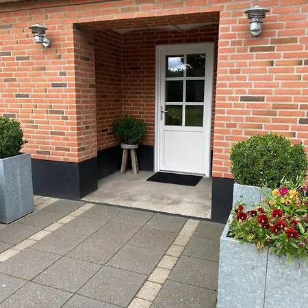 Bolding Apartment *
