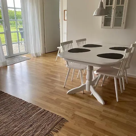 Bolding Apartment *