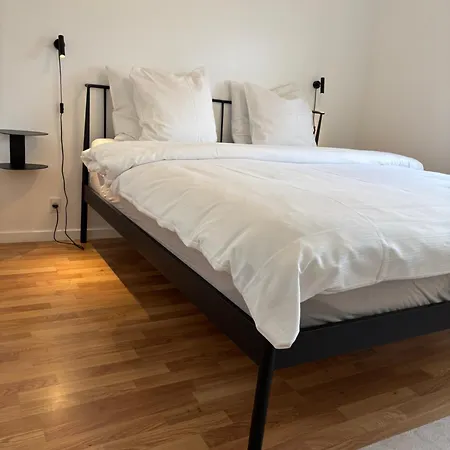 Bolding Apartment *